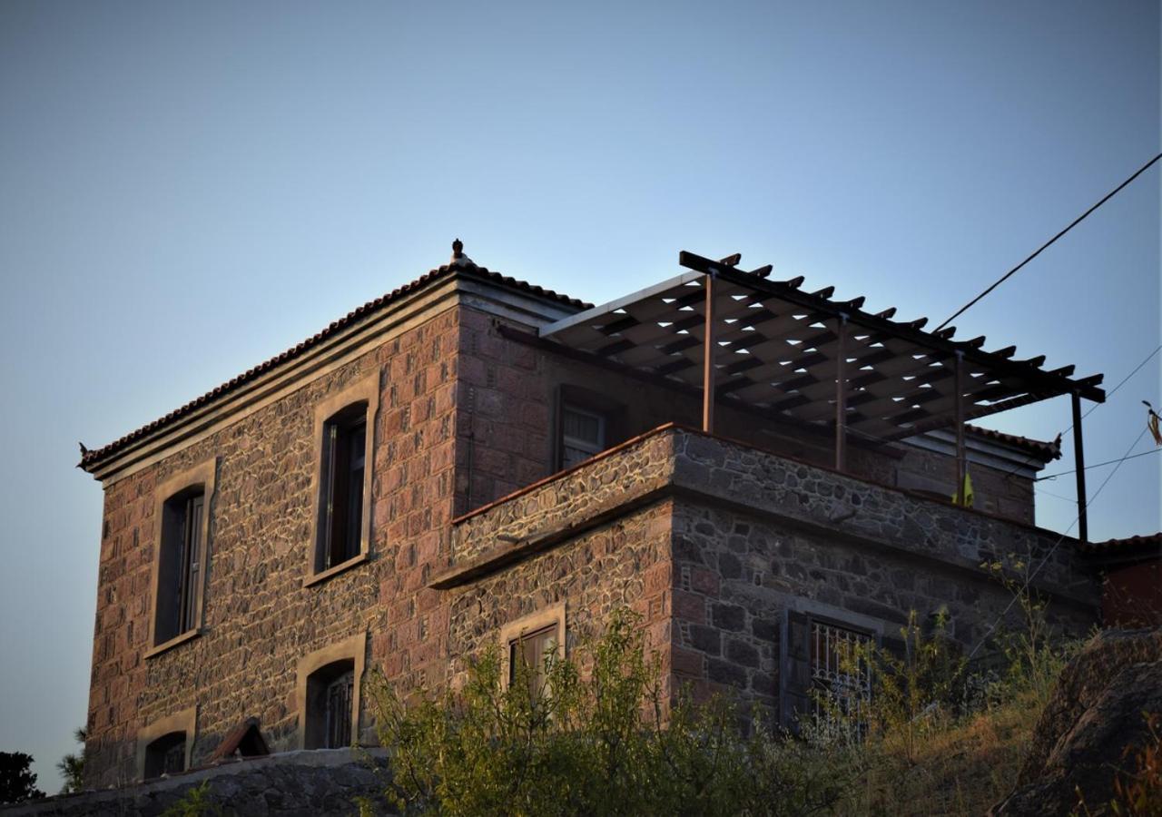 Villa Annie ميثيمْنا المظهر الخارجي الصورة