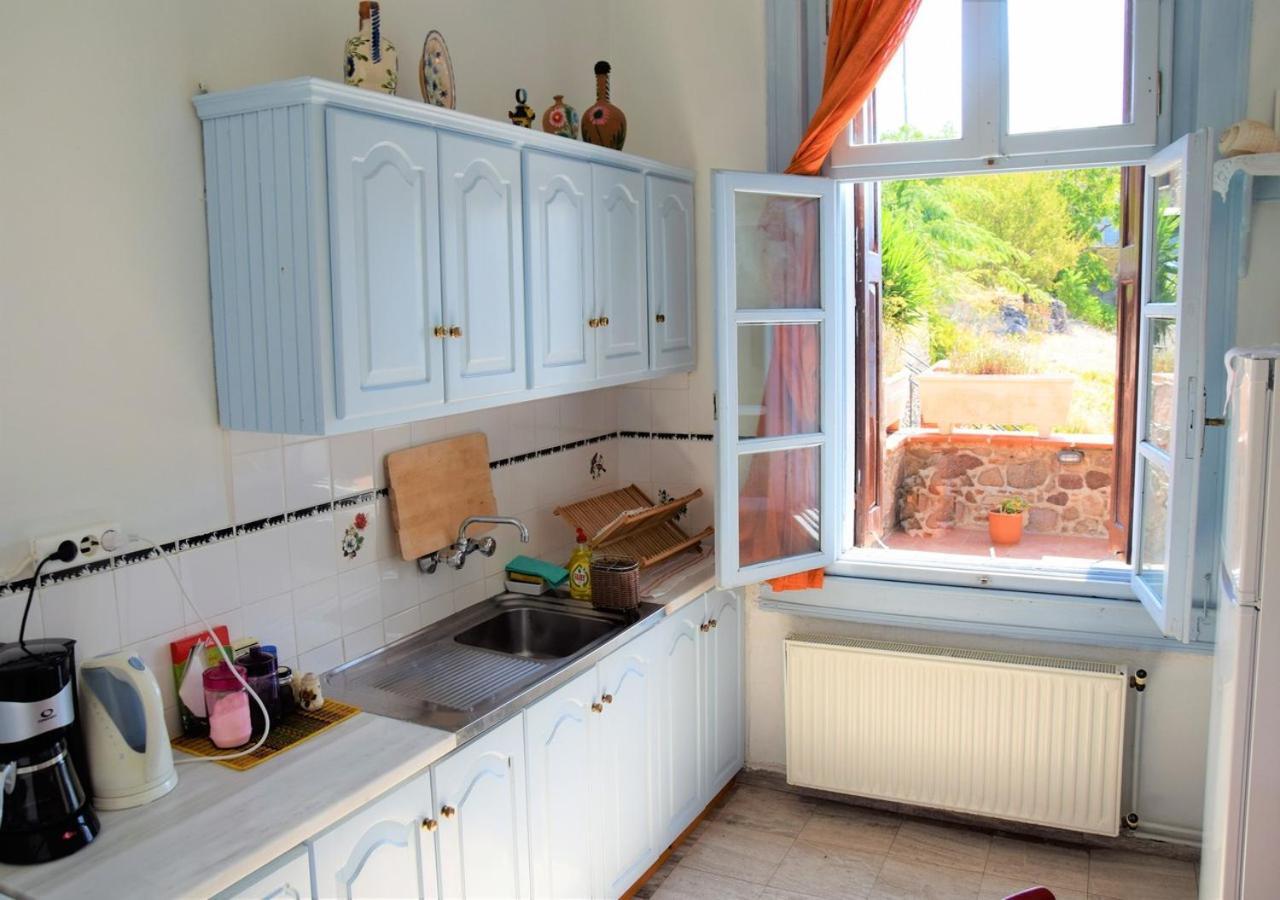 Villa Annie ميثيمْنا المظهر الخارجي الصورة