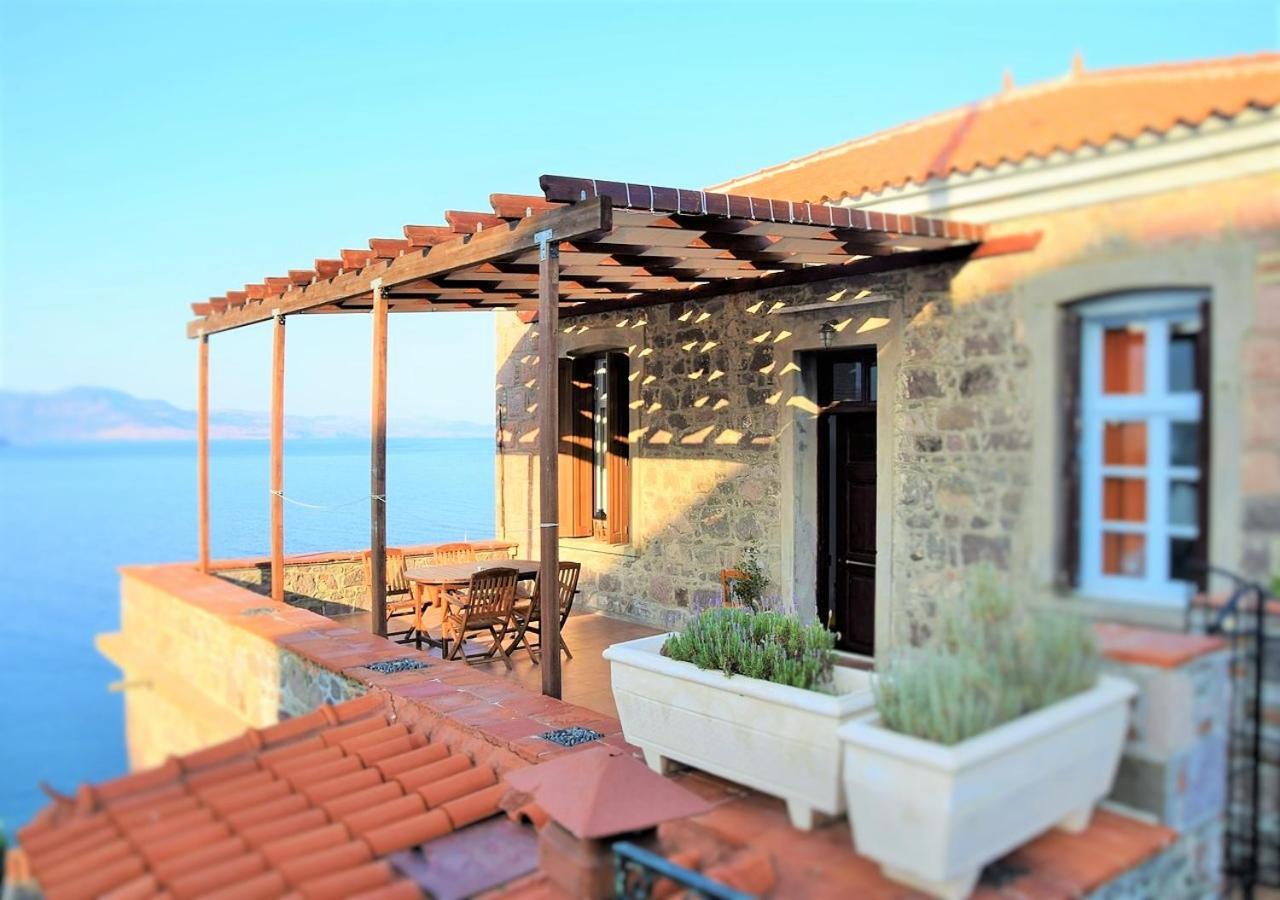Villa Annie ميثيمْنا المظهر الخارجي الصورة